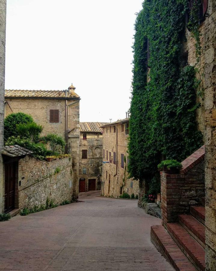 Il Prunello - Una Casa Tra Le Torri San Gimignano Eksteriør bilde