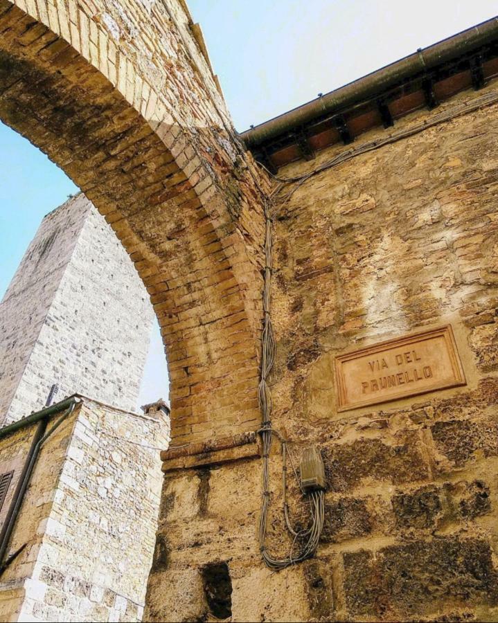 Il Prunello - Una Casa Tra Le Torri San Gimignano Eksteriør bilde